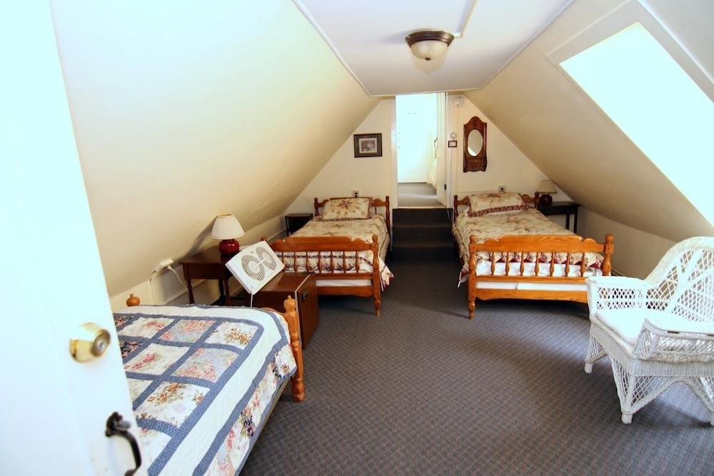 Plymouth Vacations - Salt Ash Inn - Property Image 129