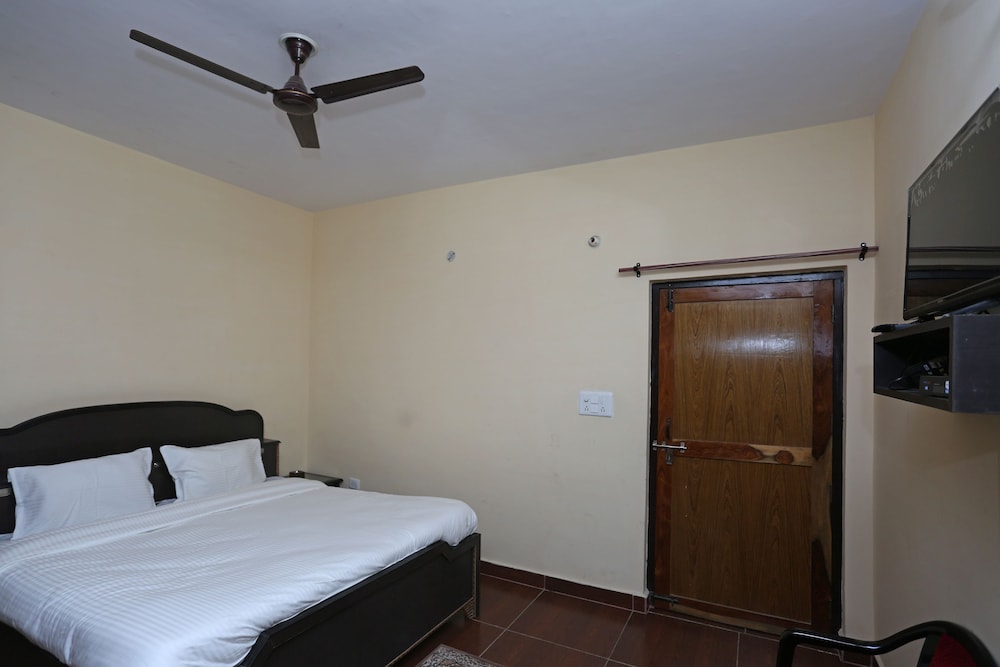 OYO 12312 Home Lake View 2 BHK Bhimtal