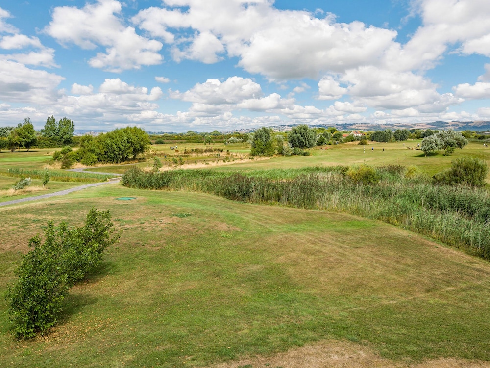 Number 8 Lakes View