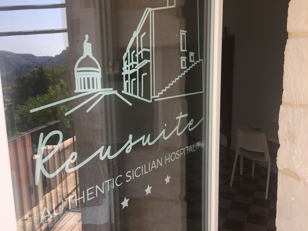 Reusuite Authentic Sicilian Hospitality photo 3