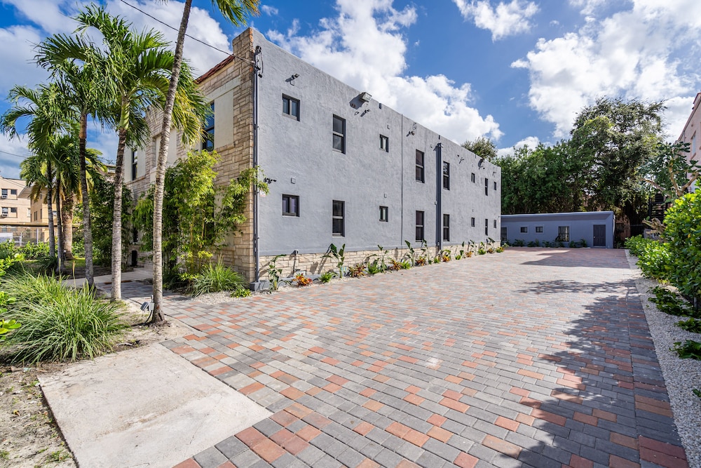 Luxury Comfort Apartment with Parking