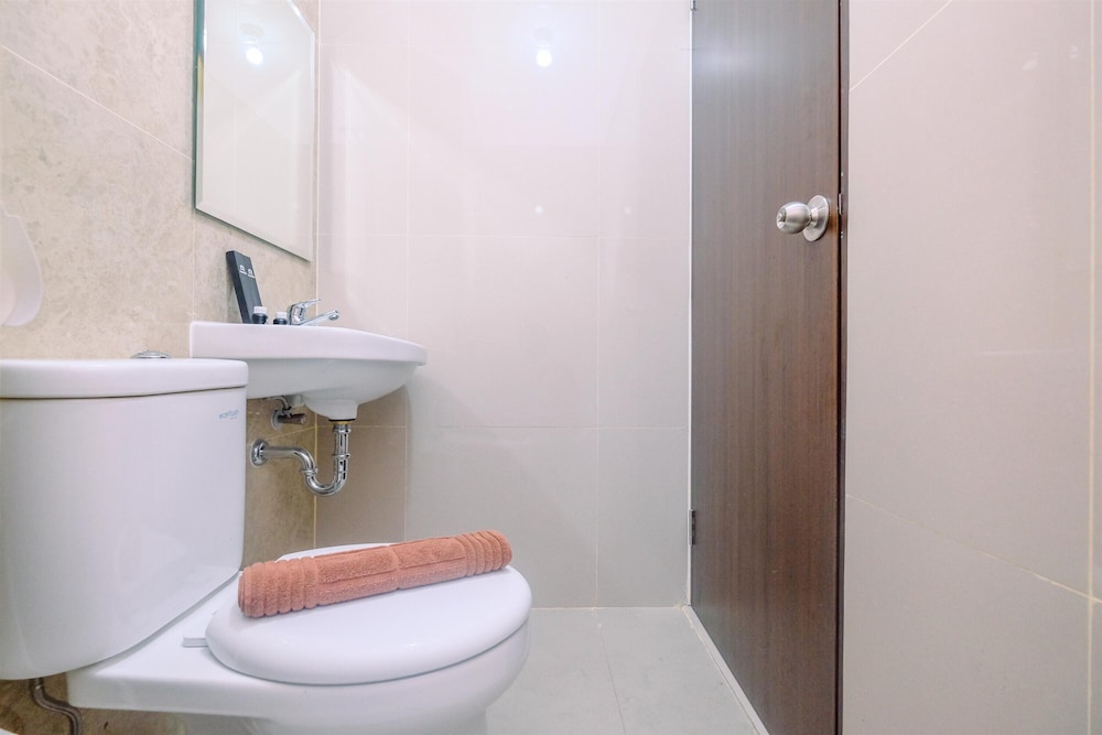 Luxury Studio at Transpark Cibubur Apartment
