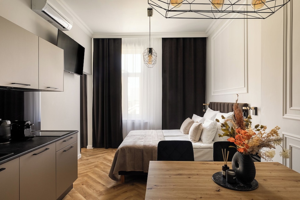 OLD TOWN Charm & Chic by Downtown Apartments