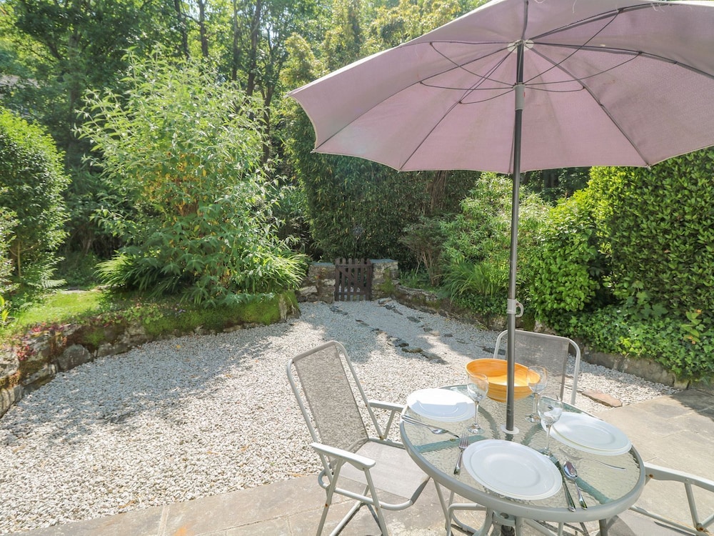 2 Rose Cottage