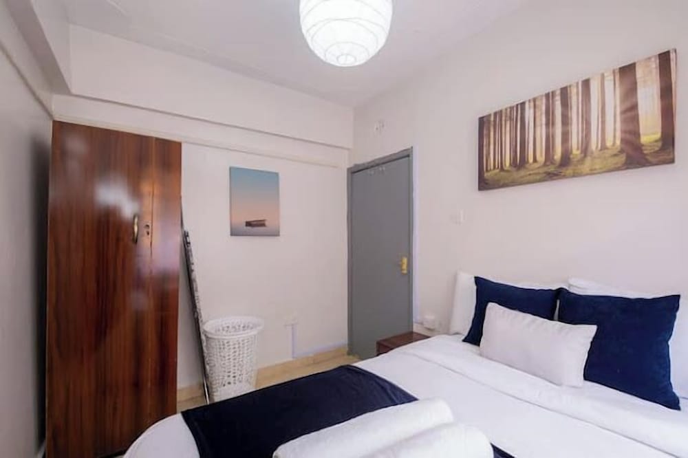 Lux Suites Bida Furnished Apartments