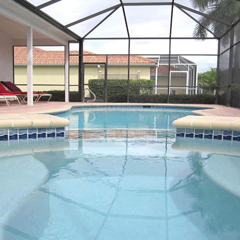 Altaira - top Location Lake View Pool Spa 4 Bed