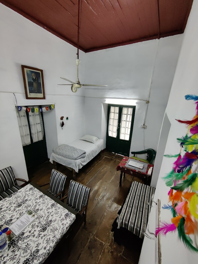 Pre Independence 2 BHK Bungalow,dalhousie,himachal view 3