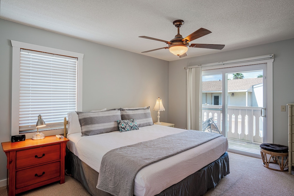Horizon Breeze Family Escape!