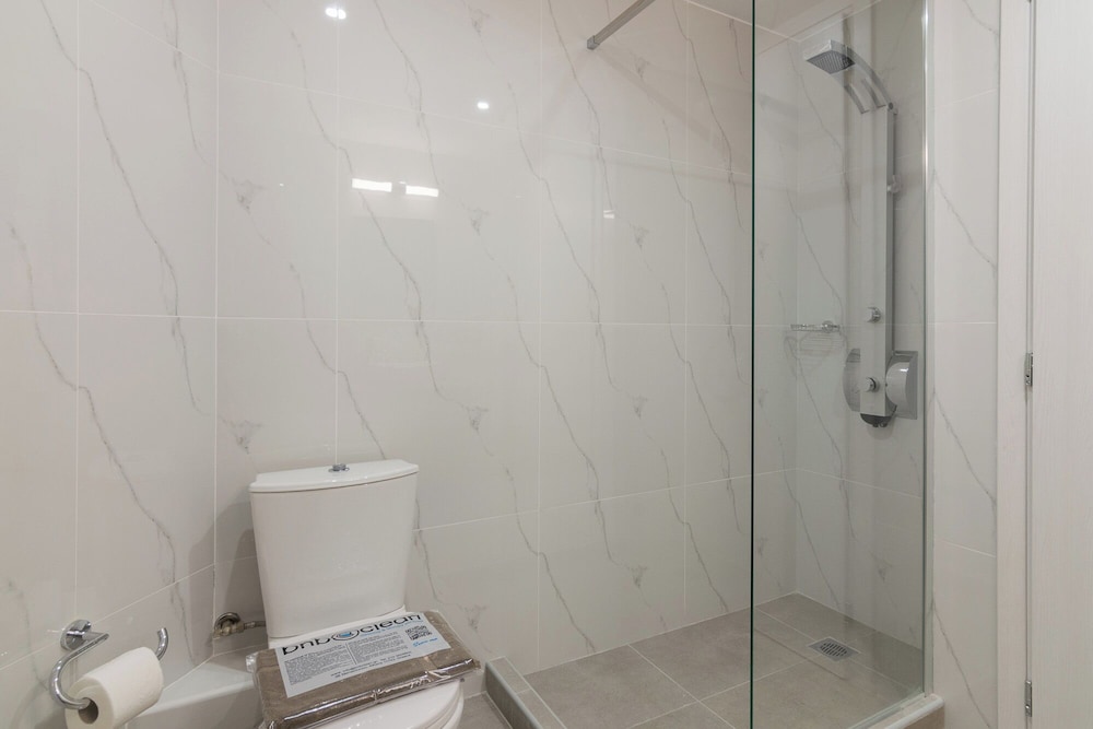 Leochares Lifestyle Apartments
