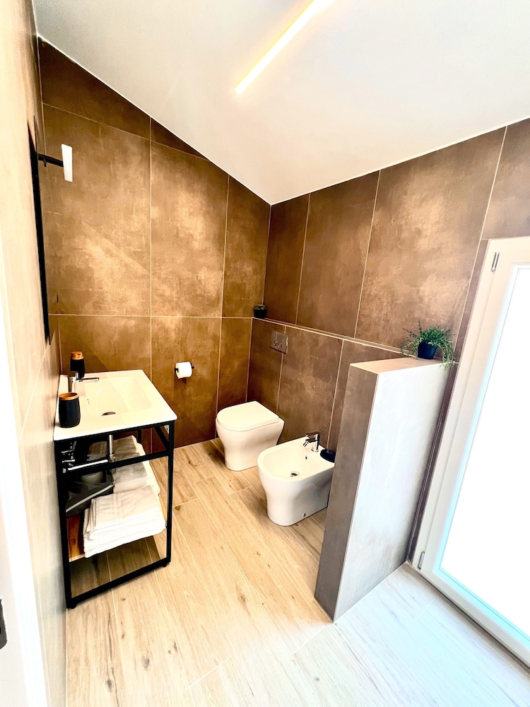 5 Terre hub suite