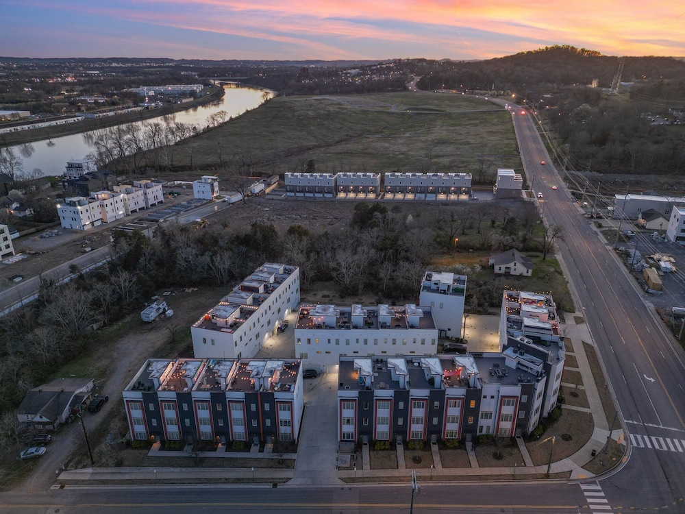 Nashville Nest - Rooftop Patio - Mins To Broadway