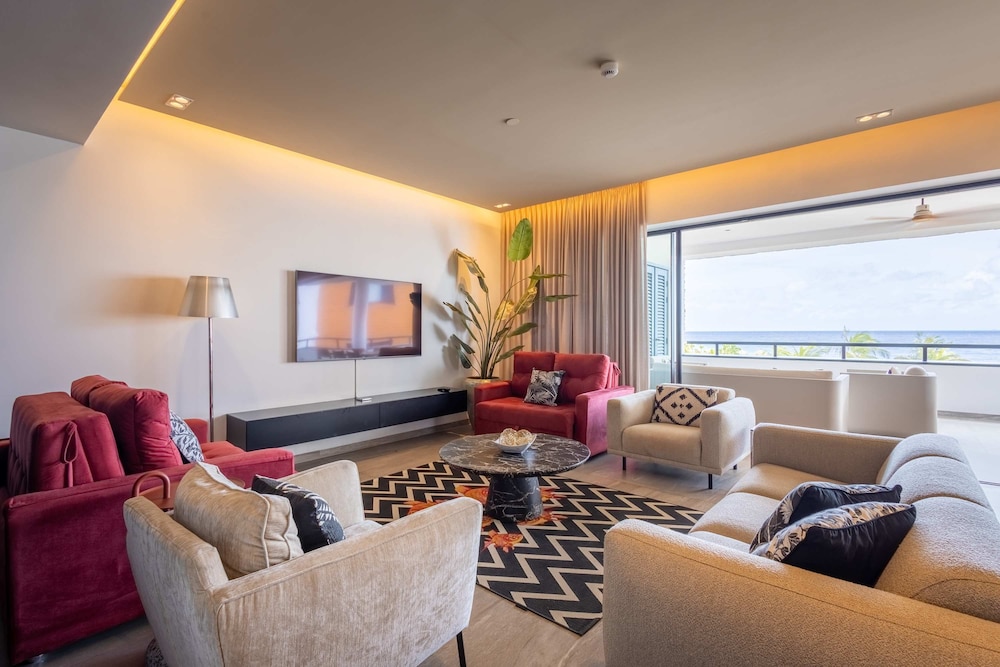 NEW Luxury Ocean View Stay at The Shore Blue Bay