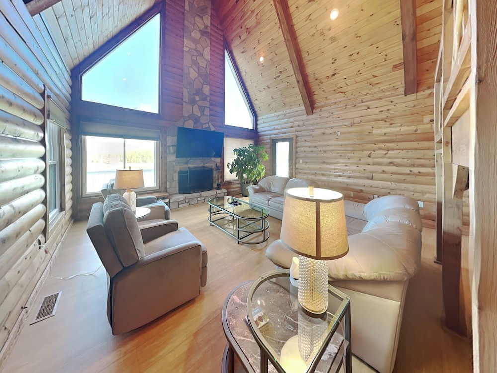 Tranquil Cove by Jackson Mountain Rentals