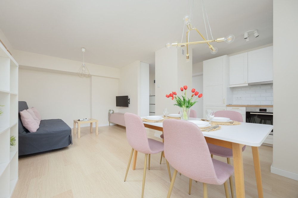Cosy Apartment for 4 by Renters view 2