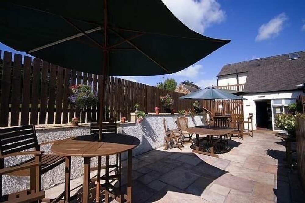 The Black Swan Inn
