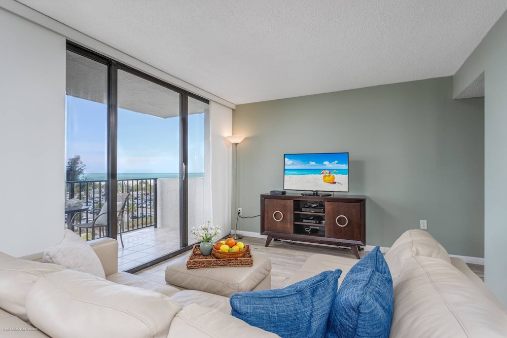 Our House at the Beach W-tower 5th Floor view 5