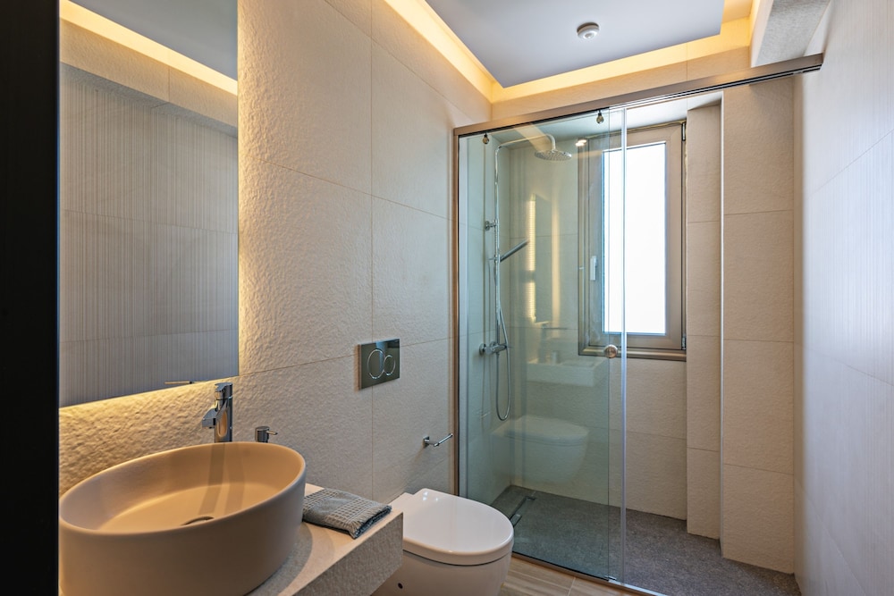 Skyfall Villas - With 12 Bedrooms