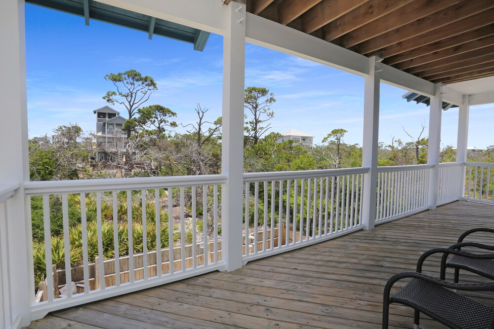 Cape Oasis view 4