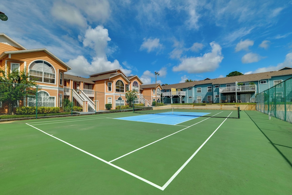 5 Mi to Wdw: Resort-style Condo w/ Pool Access