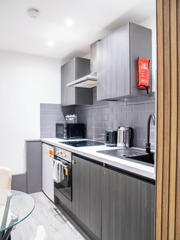Bradford Bliss Apartment - Sleeps 2