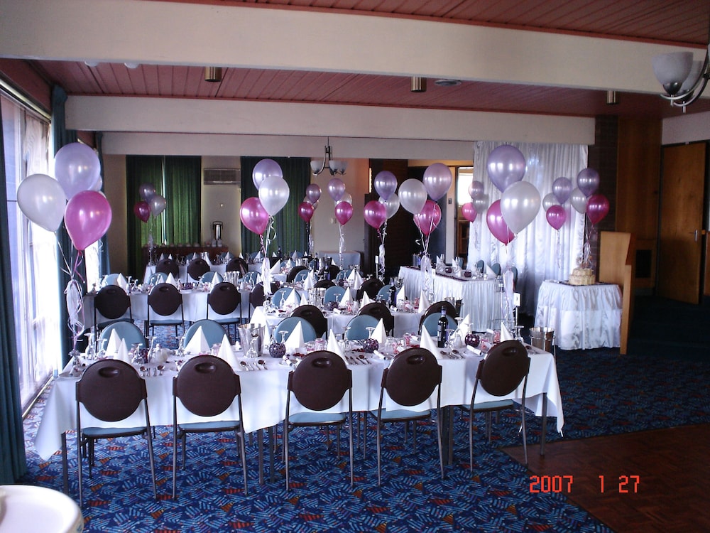 meeting & event spaces