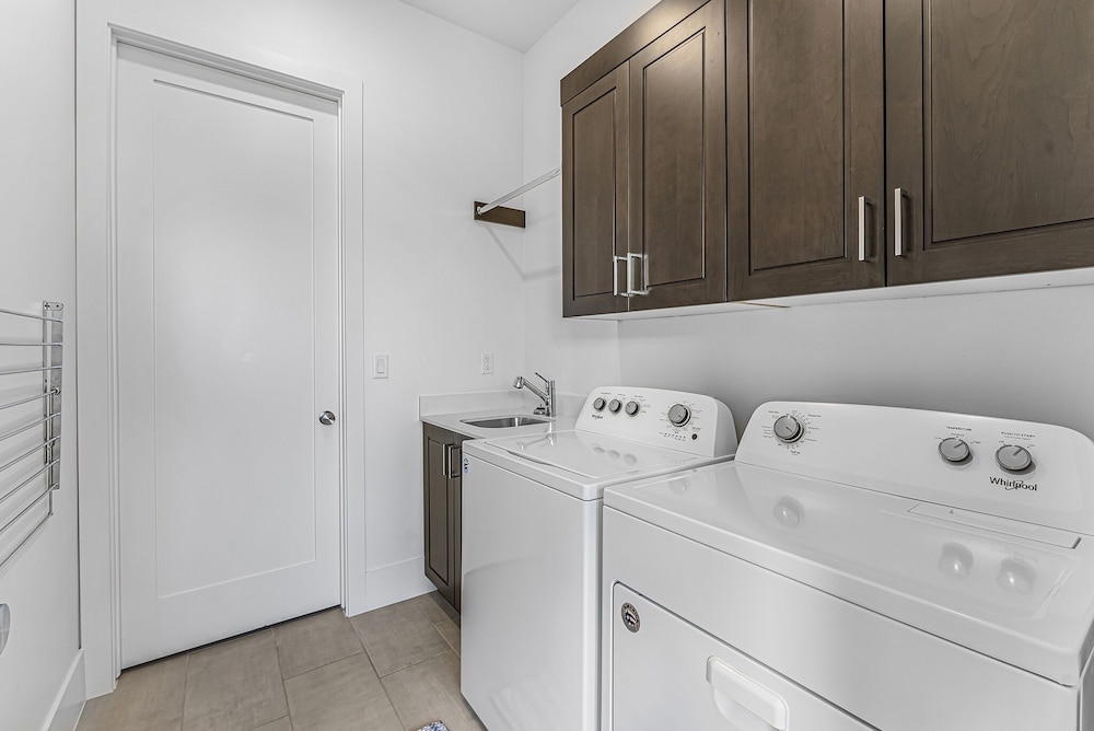 Villa #22 At Bloomington Country Club - Fairway To Heaven 3 Bedroom Condo