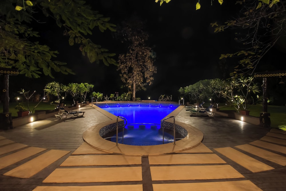 Club Mahindra Netrang