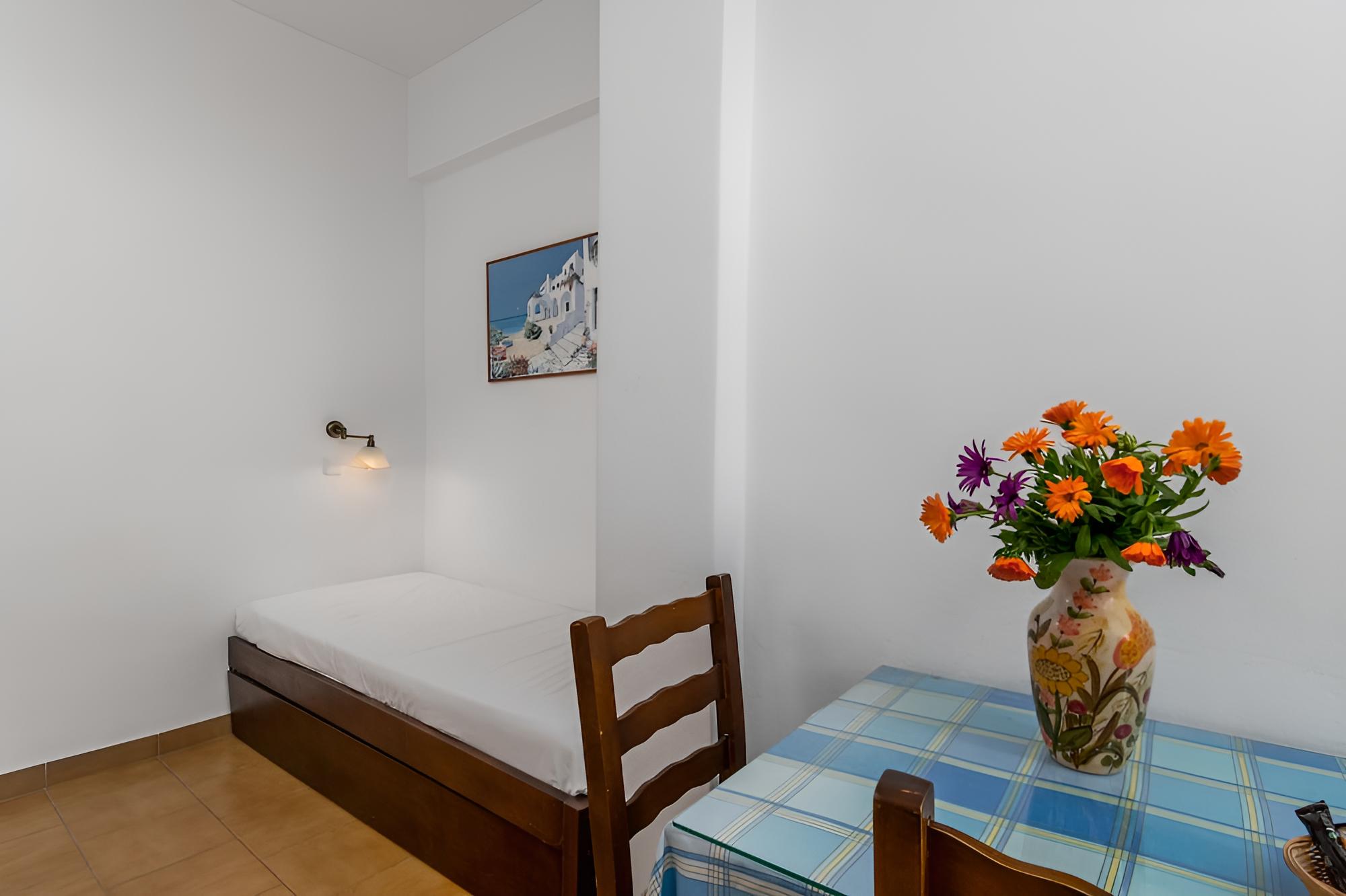 Tilemachos Rooms & Studios
