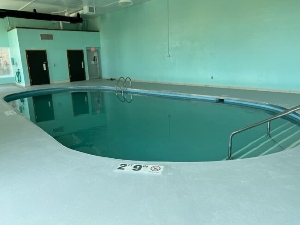 Posh Inn & Suites