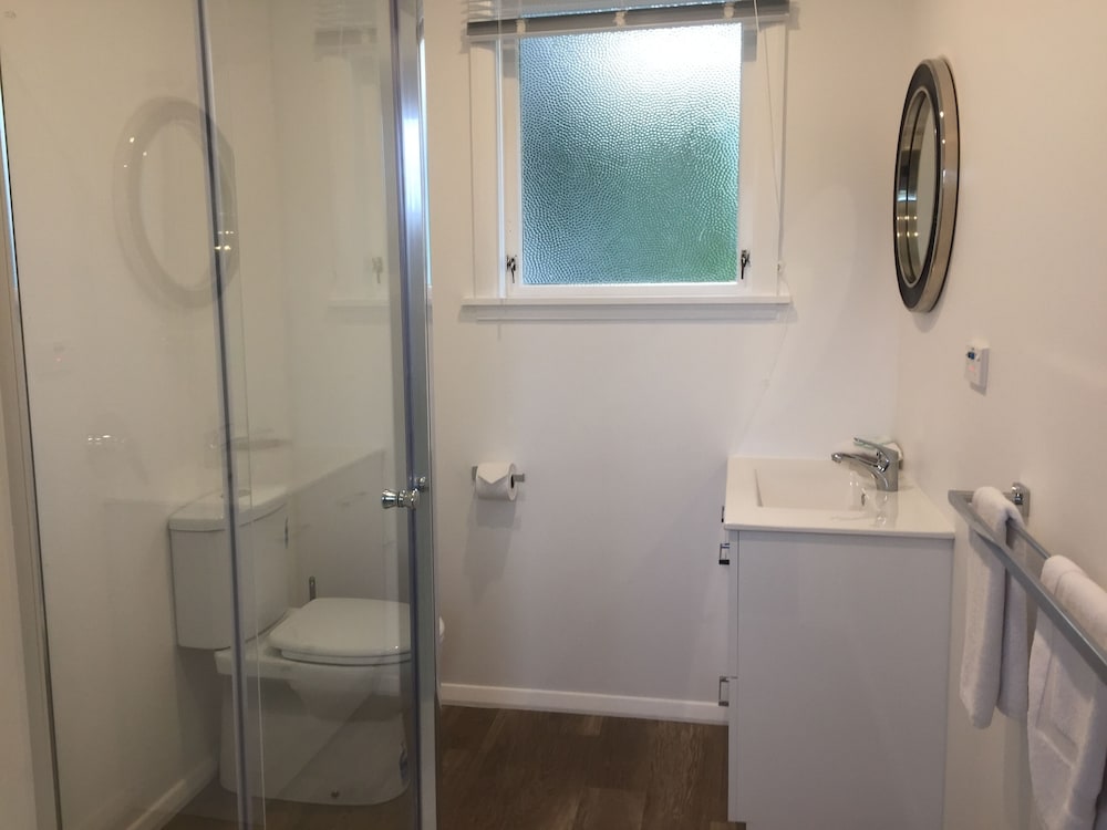 3 & 4 Bedroom Houses in Seaview Crescent