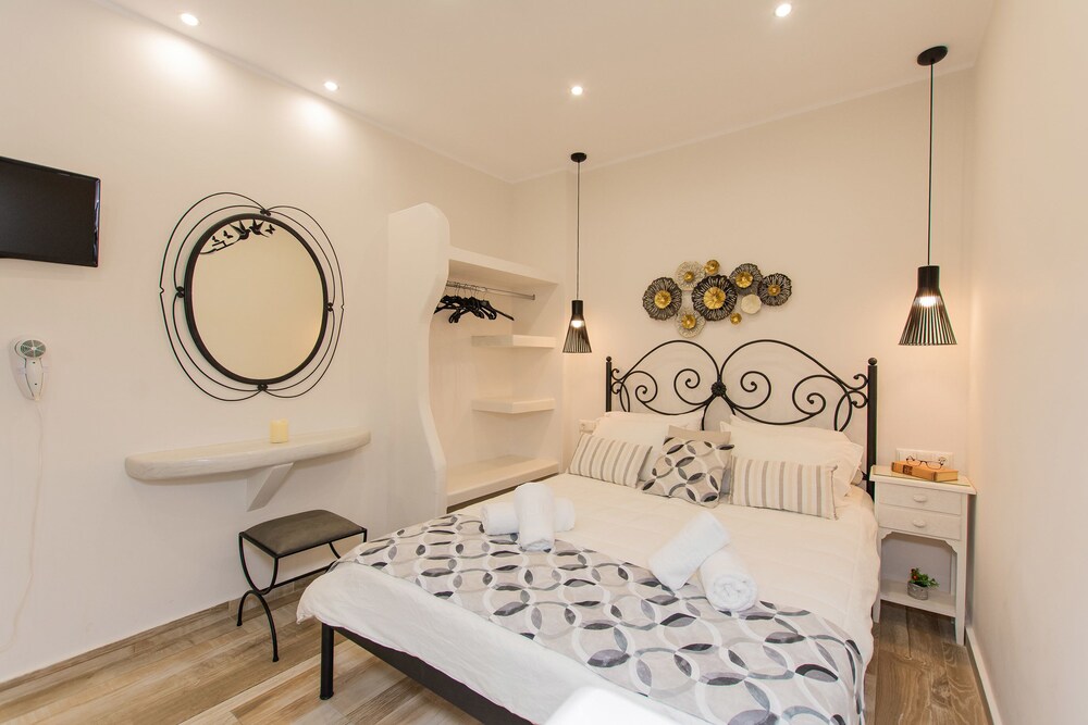 Naxos Enjoy Apartments photo 5