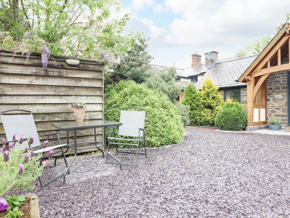The Talkhouse Cottage