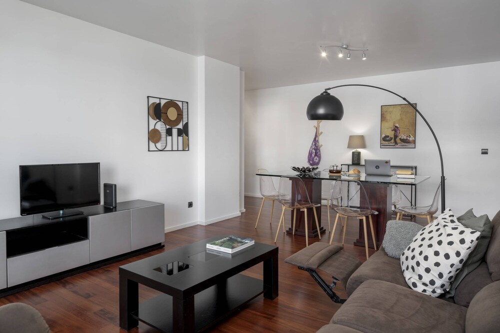 Comfortable and Near Funchal - Barreiros IV