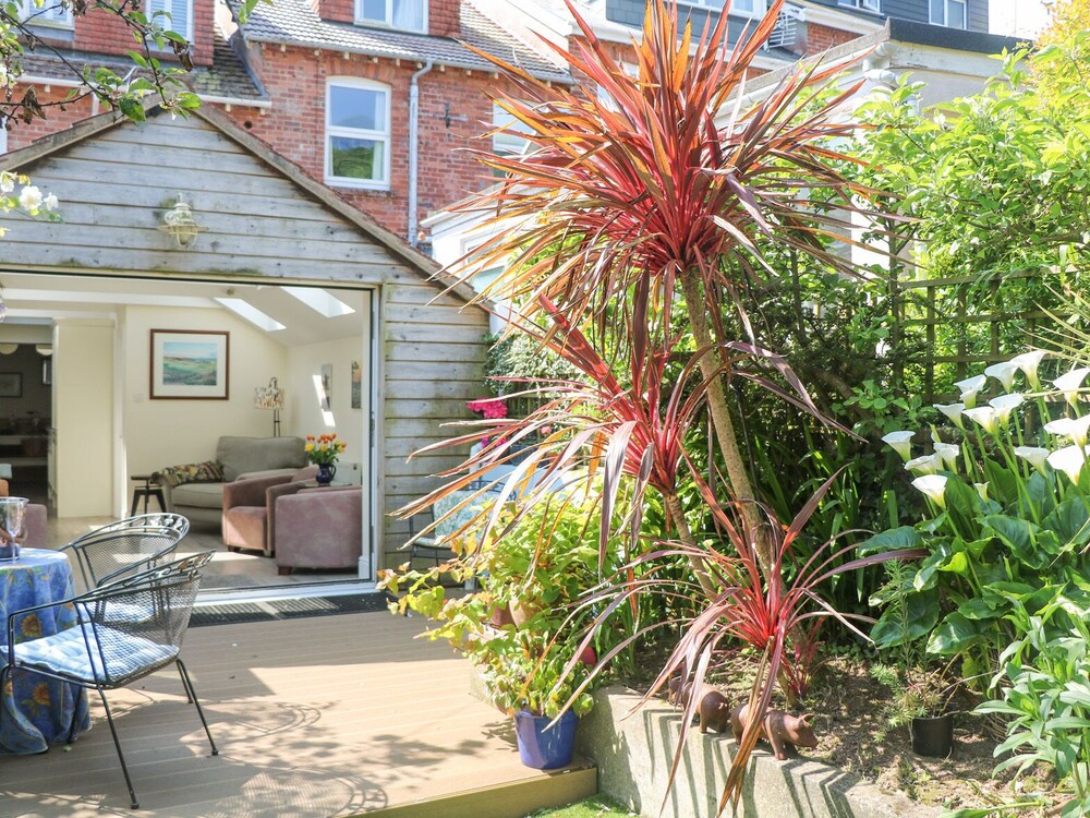 Mayflower, 9 Coronation Road