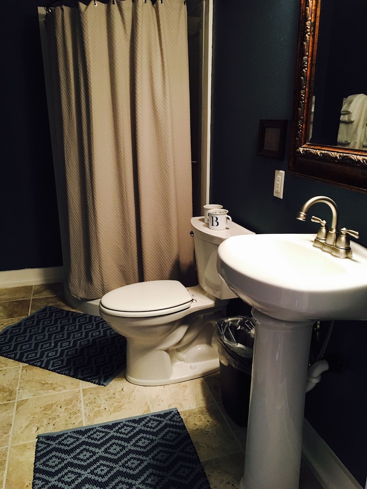 Homer Vacations - Ocean House Inn Condos - Property Image 81