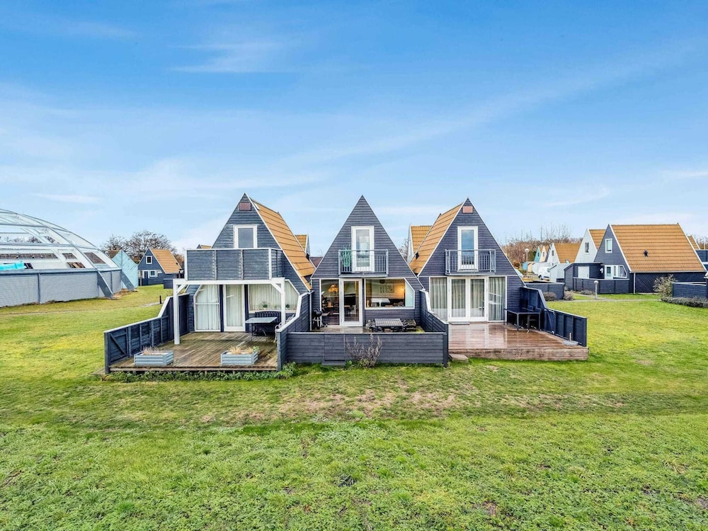5 Star Holiday Home in Gedser