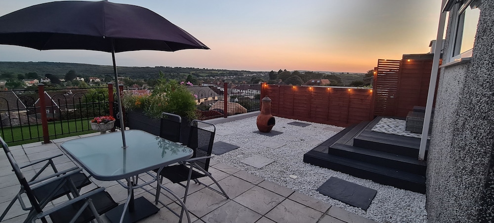 2Bd House With Stunning Views Of The Sea And Gower