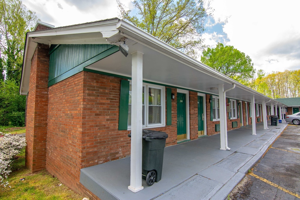 Eden Inn Motel