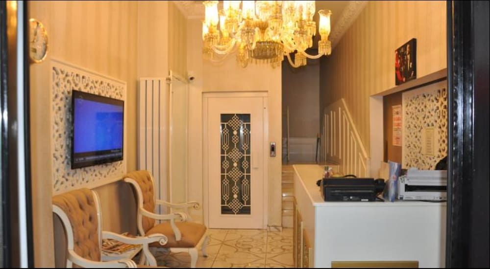 Azade Butik Otel