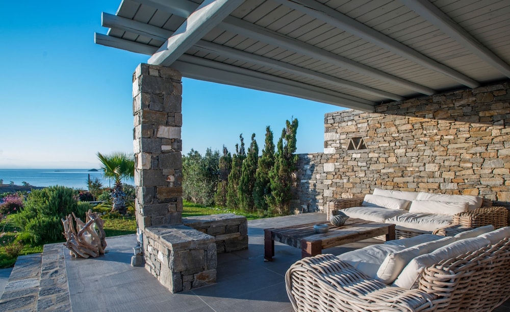 Aelia Paros Villas