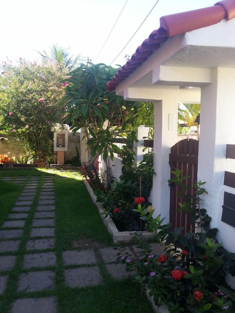 Itaúna Hostel