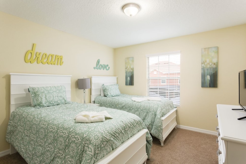 Paradise Palms 8971 - Image 4