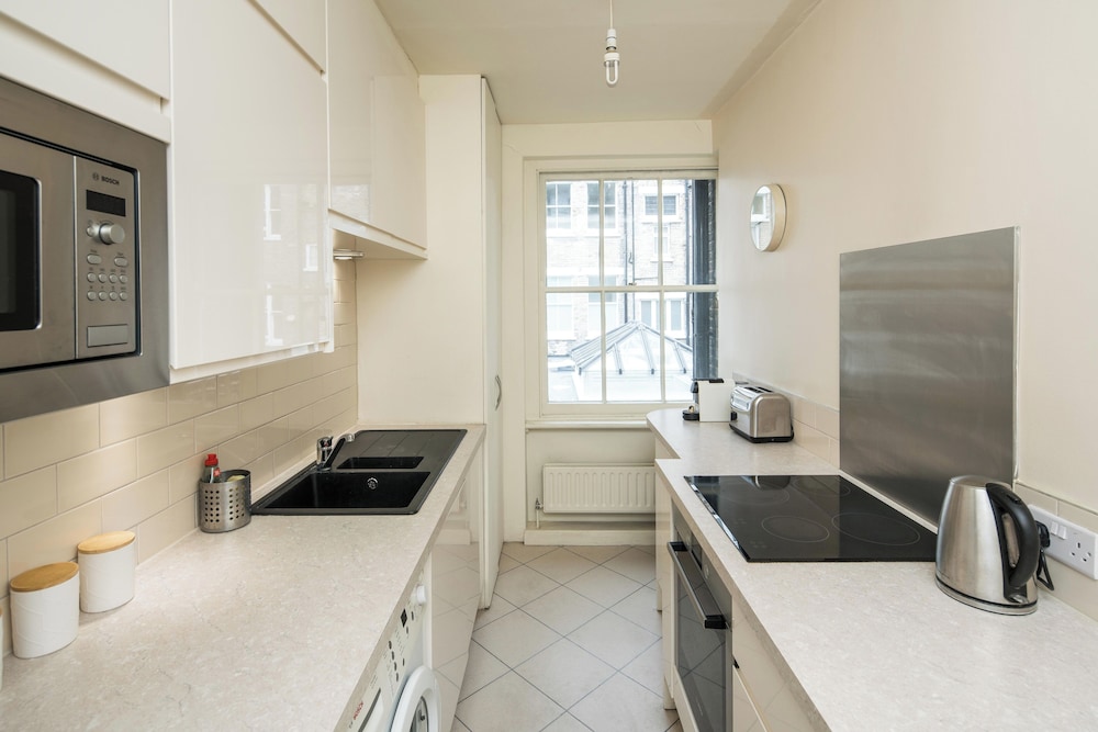 NEW Sleek 2BD Flat Oxford Street-Soho