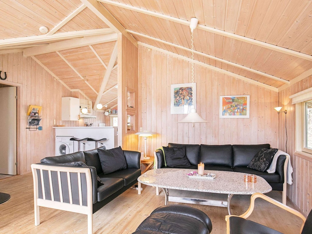 Graceful Holiday Home in Humble near Sea view 5