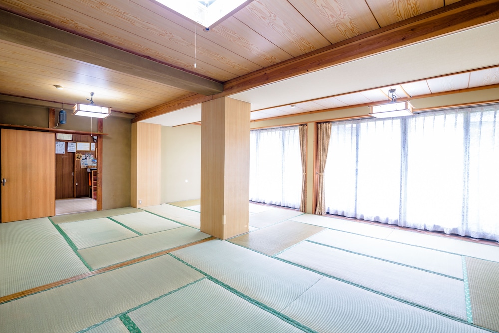 Minshuku Tsukimiya