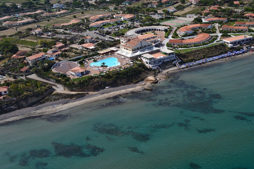 La Plage Resort