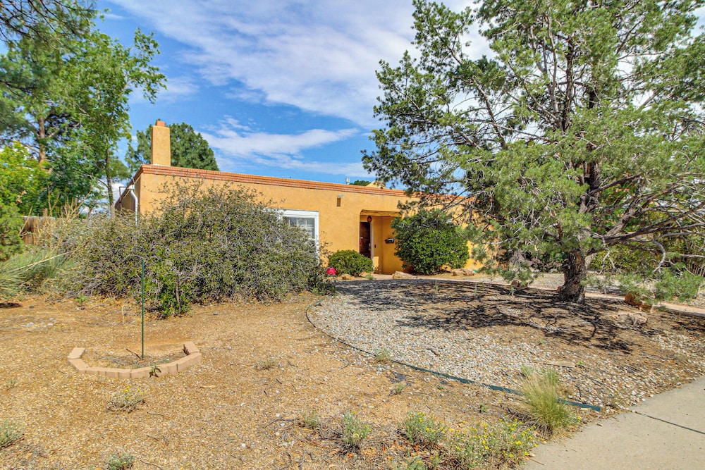 Gorgeous Adobe Home: Classic Santa Fe Style in ABQ