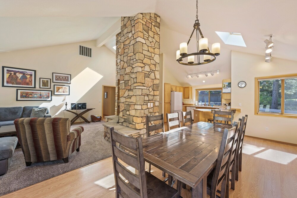 15 Lassen Ln 4 Bedroom Home