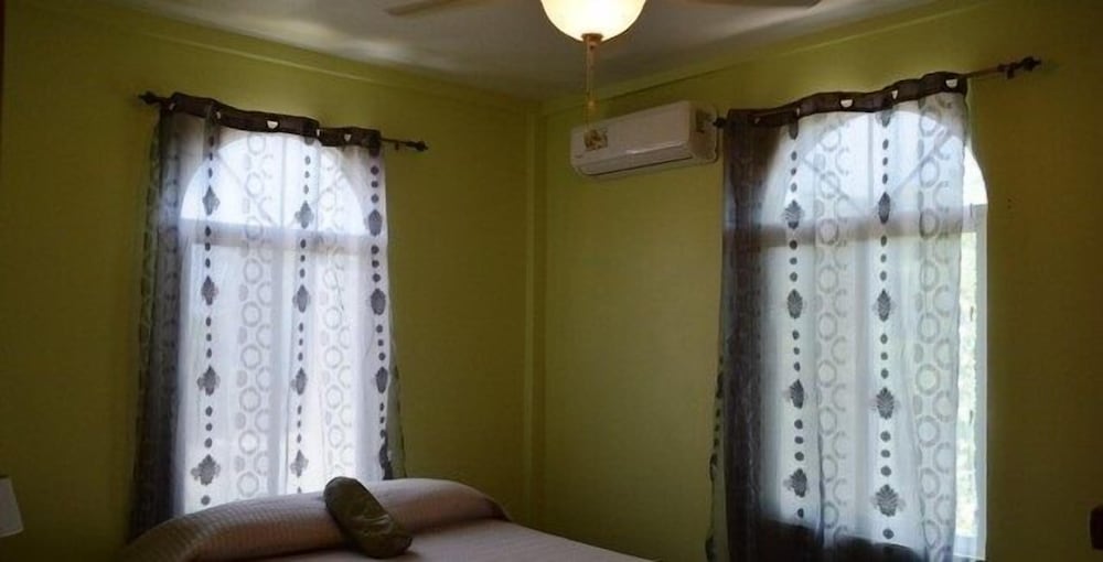 Sea Pearl Vacation Suites