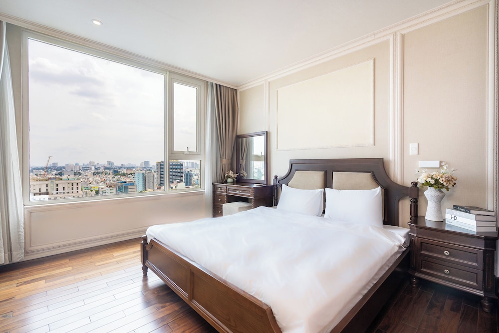 Luxury Condotel Luminous Leman